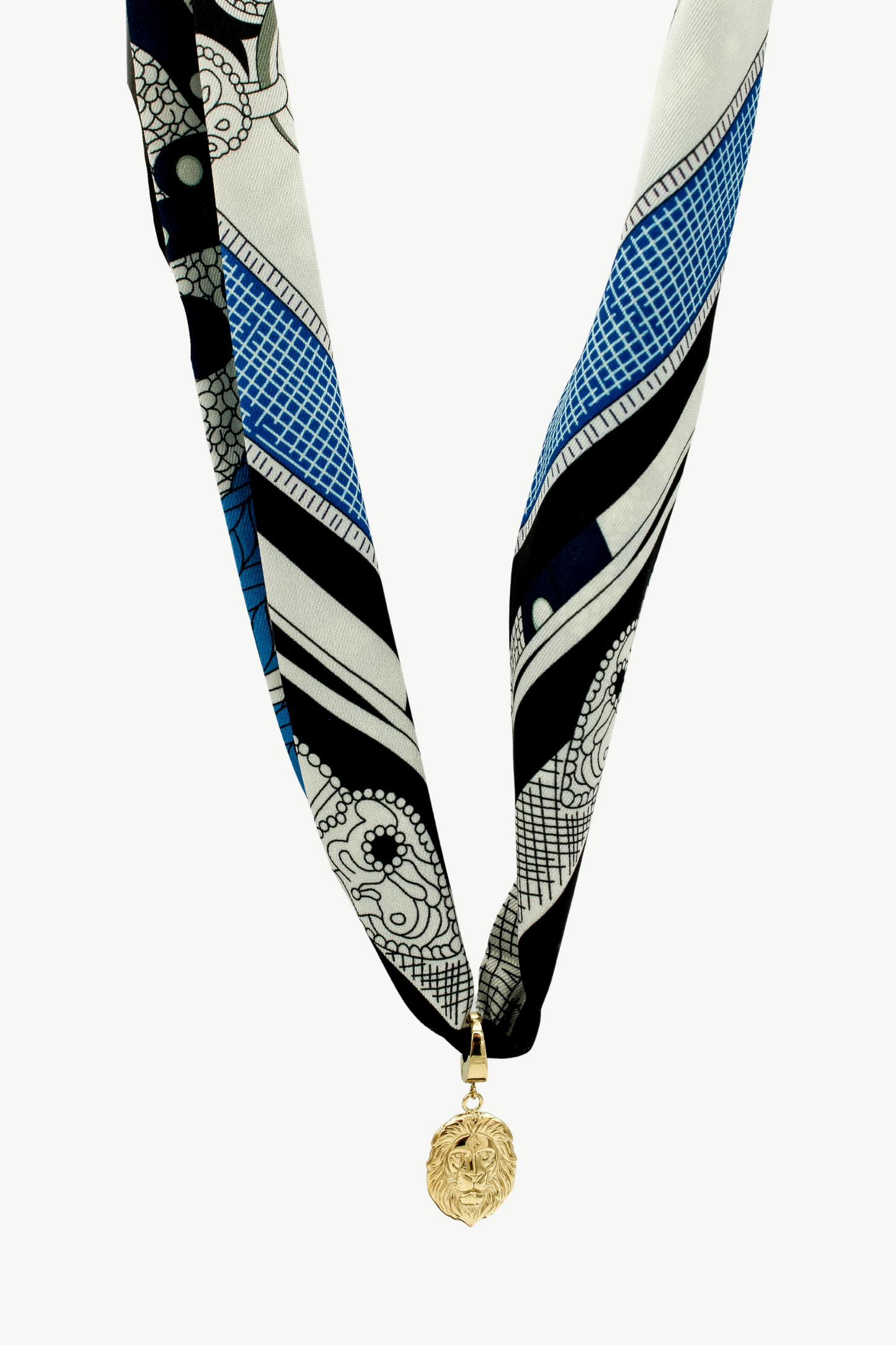 The Malaga Scarf Necklace