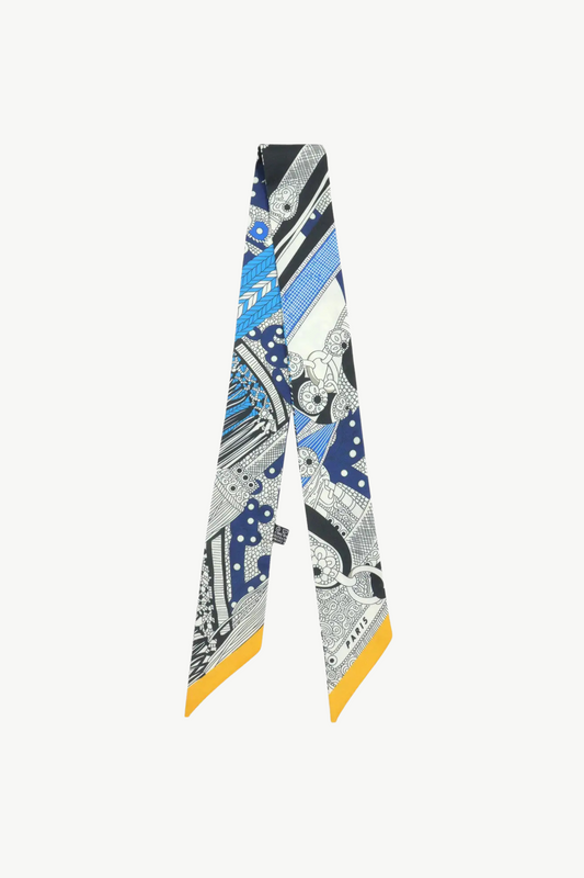 The Malaga Scarf Necklace